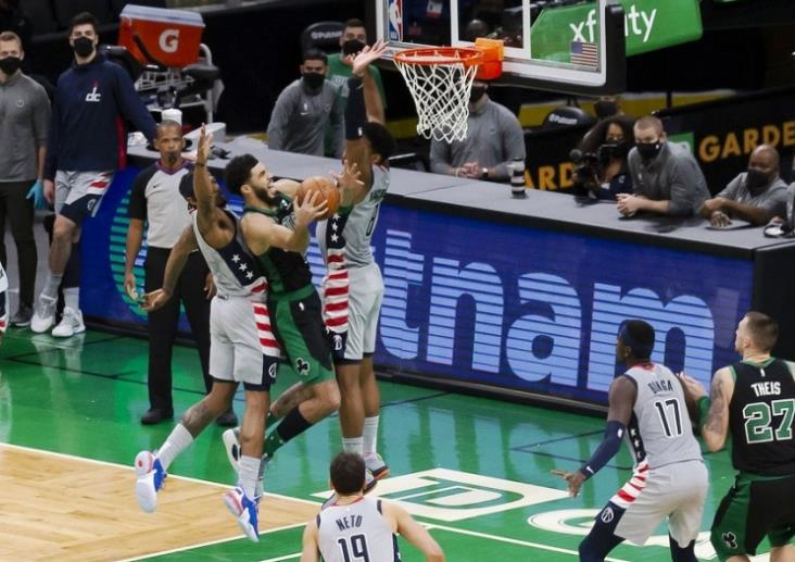 瘋狂47秒翻盤!Tatum連進3球完成神逆轉,Beal轟46分致命失誤敗北!(影)-黑特籃球-NBA新聞影音圖片分享社區