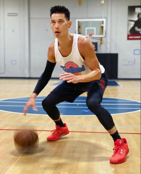 頂尖的街球手單挑能擊敗NBA球員嗎？林書豪：汗都不用流，輕鬆碾壓對手！-黑特籃球-NBA新聞影音圖片分享社區