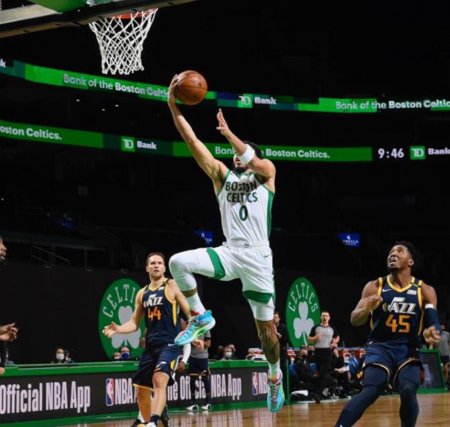 綠軍雙探花合砍57分,爵士6人得分上雙再勝塞爾提克(影)-黑特籃球-NBA新聞影音圖片分享社區