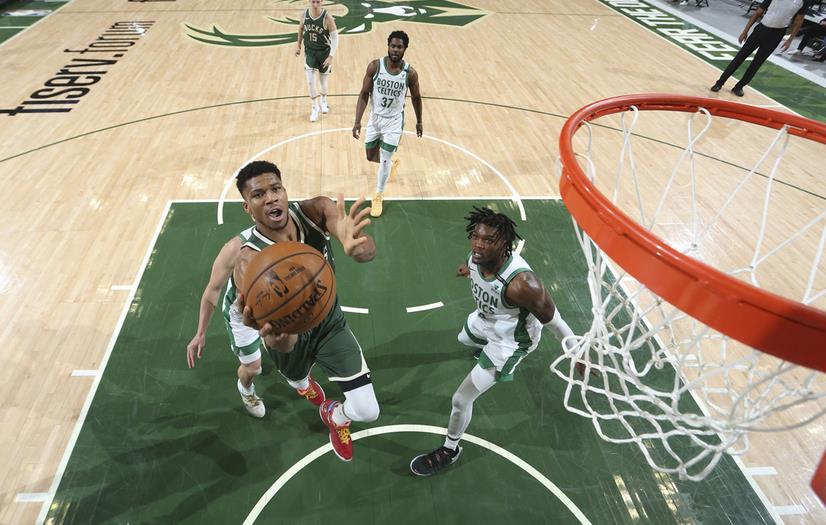 Middleton 27+13,Brown 24+10,公鹿險勝塞爾提克獲八連勝(影)-黑特籃球-NBA新聞影音圖片分享社區