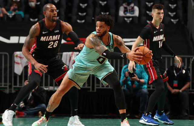 Butler復出20+9,Rozier 26+11,Monk替補轟32分,熱火不敵黃蜂遭6連敗(影)-黑特籃球-NBA新聞影音圖片分享社區