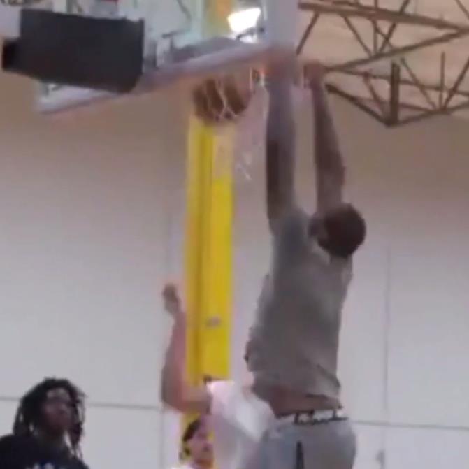 被裁35天變瘦,Cousins曬影片:暴力灌籃+神準三分,湖人還簽他嗎?(影)-黑特籃球-NBA新聞影音圖片分享社區