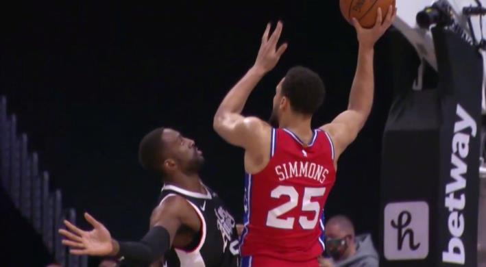 George准大三元,可愛狂轟28分,Howard連續被驅逐,快艇勝76人獲5連勝(影)-黑特籃球-NBA新聞影音圖片分享社區