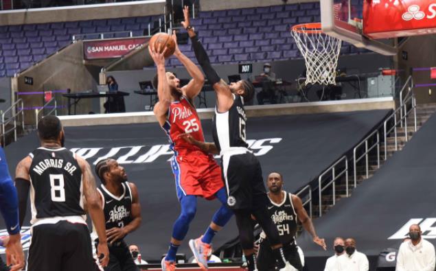 Howard再遭驅逐!Harris 空砍29+7+6,Leonard 28分,快艇力克76人!(影)-黑特籃球-NBA新聞影音圖片分享社區