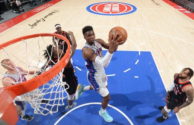 Grant低迷12中3,Diallo19+10,VanVleet 22分,活塞吊打暴龍送三連敗!(影)-黑特籃球-NBA新聞影音圖片分享社區