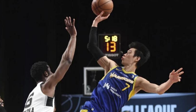 帶隊八連勝!林書豪休息5場後終於復出,砍25+4+4賽後感慨:感覺好極了!(影)-黑特籃球-NBA新聞影音圖片分享社區