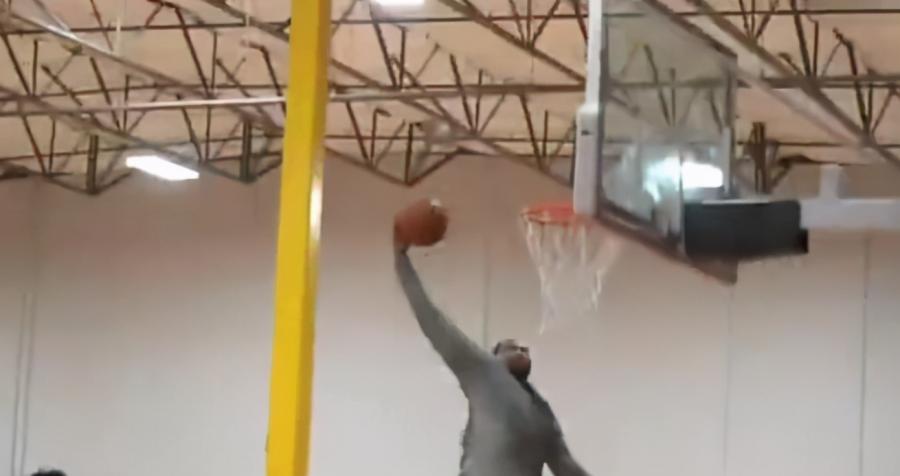 被裁35天變瘦,Cousins曬影片:暴力灌籃+神準三分,湖人還簽他嗎?(影)-黑特籃球-NBA新聞影音圖片分享社區