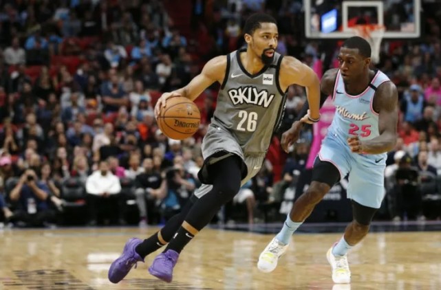 NBA一夜五大交易動態!熱火有意籃網後衛,抓猛哥更願選擇湖人?-黑特籃球-NBA新聞影音圖片分享社區