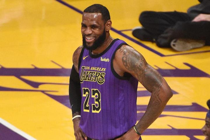 超巨生涯末期數據如何?歐肥表現最悲催,Kobe最後一戰狂砍60分-黑特籃球-NBA新聞影音圖片分享社區