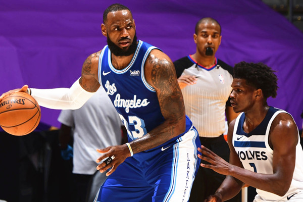 詹姆斯25+12+12湖人擒灰狼,Towns 29+6+7,新科狀元郎29分!(影)-黑特籃球-NBA新聞影音圖片分享社區