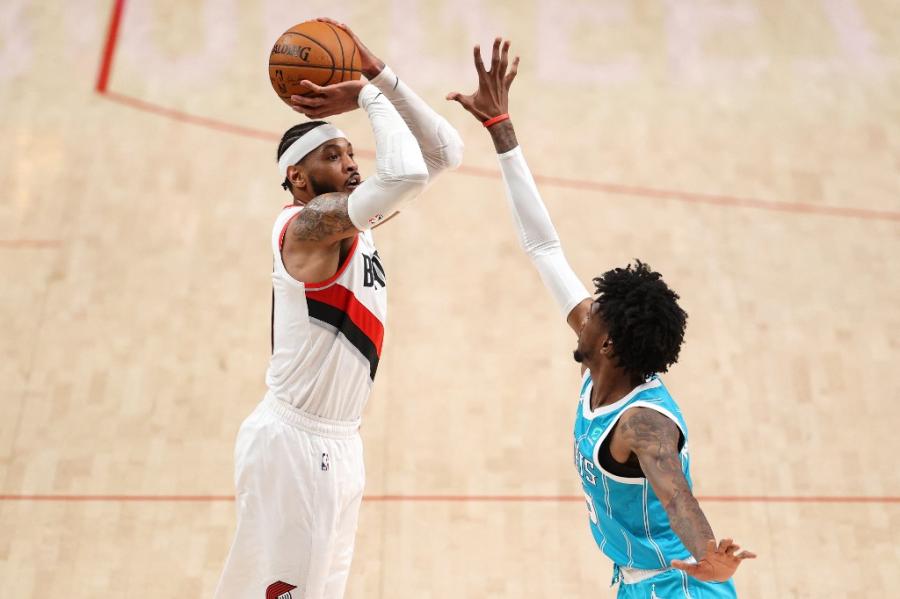 https://sports.inquirer.net/files/2021/03/carmelo-anthony-blazers-hornets.jpg