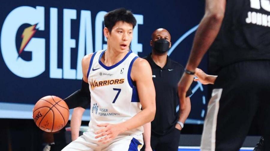 Jeremy Lin waxes hot, drains 7 triples in G League victory