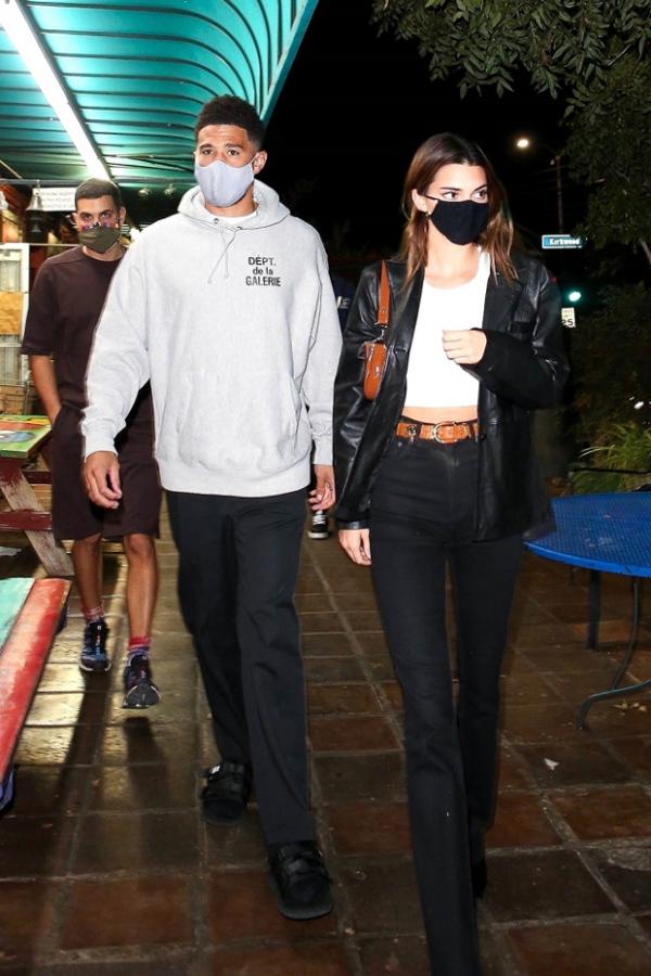 Kendall Jenner & Devin Booker's Relationship: Serious Or Casual? – Hollywood Life