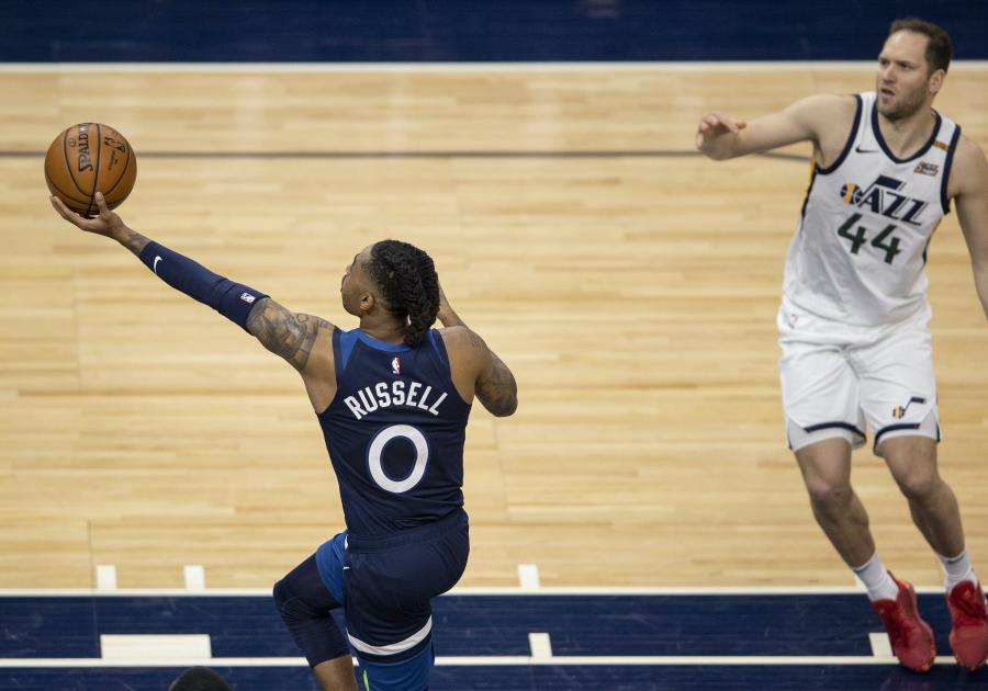 D'Angelo Russell layup with 4.2 seconds left lifts Timberwolves over Jazz 105-104 | Star Tribune