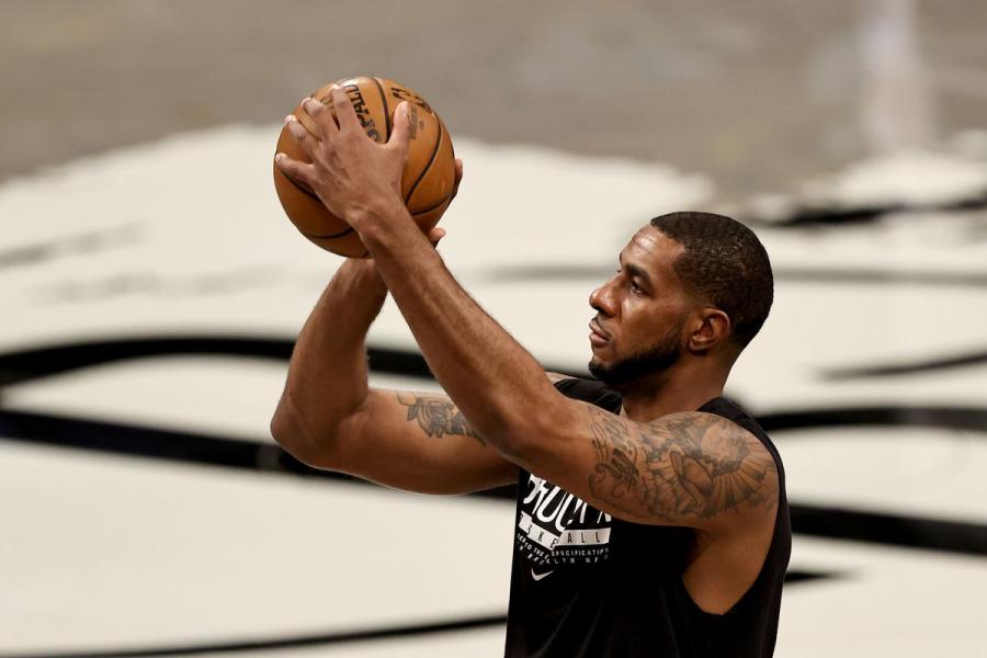 LaMarcus Aldridge retirement: Irregular heartbreak ends big man's career -  SBNation.com