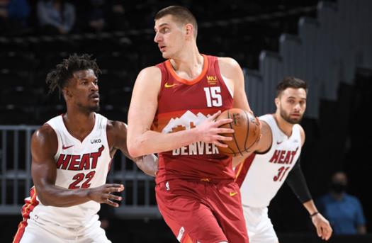 士官長13分9助攻3抄截,Jokic大三元,Porter 25+10,金塊輕取熱火(影)-黑特籃球-NBA新聞影音圖片分享社區