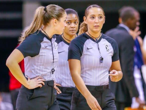 【影片】太養眼!最美NBA女裁判33歲風韻猶存,東契奇狂撩,連魔獸都忍不住!-黑特籃球-NBA新聞影音圖片分享社區