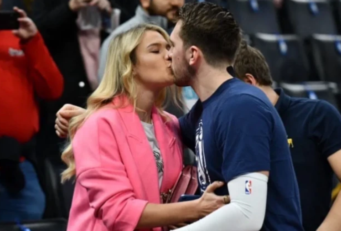 NBA頭號寵夫狂魔!顏值不輸詹娜,Doncic好福氣,超巨潛質顯露-黑特籃球-NBA新聞影音圖片分享社區