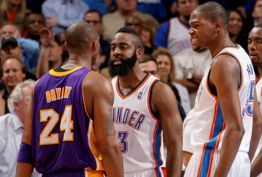 Kobe Bryant: Lakers star says 'everybody needs to lay off' Russell Westbrook