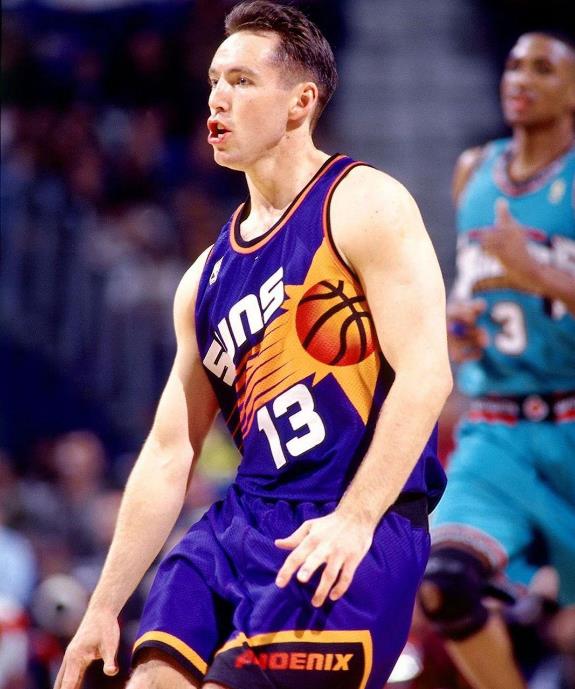 36歲保羅和36歲飄髮哥誰更強?全面對比數據後,才發現他被低估了!-黑特籃球-NBA新聞影音圖片分享社區