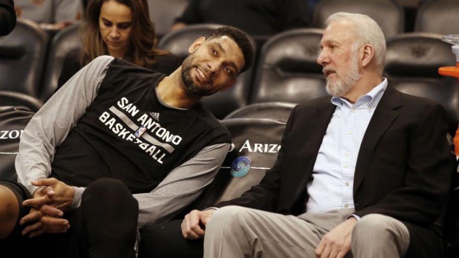 Tim Duncan Returns to Spurs as Assistant Coach