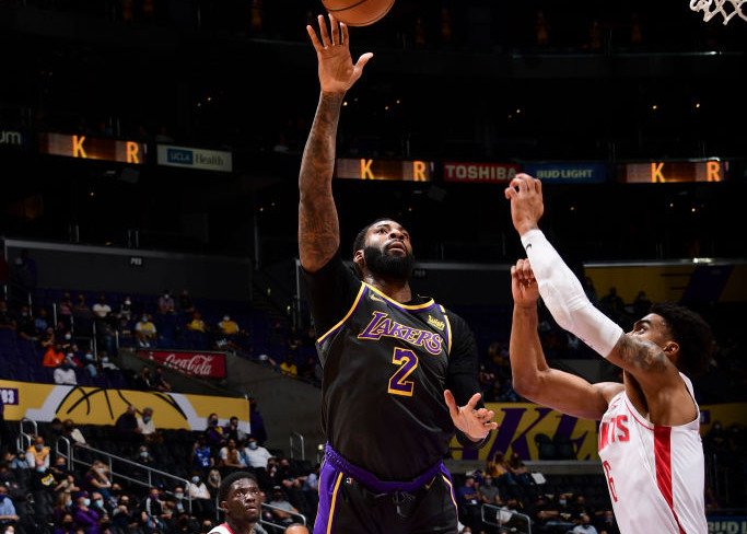 詹眉缺陣!抓猛哥20+10,Kuzma 19+10+7+準絕殺,湖人險勝火箭!(影)-黑特籃球-NBA新聞影音圖片分享社區