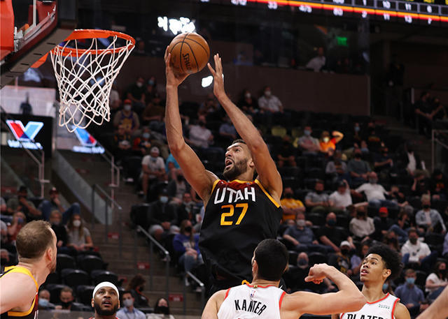 狂野西區最新排名!爵士不怕黑八,5到7名亂成一團,湖人進退兩難!-黑特籃球-NBA新聞影音圖片分享社區