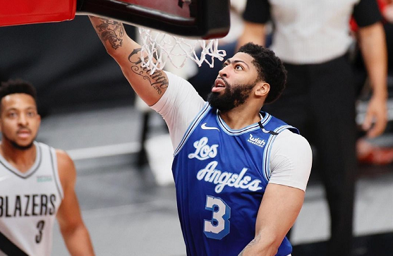 湖人直通季後賽希望渺茫！一眉哥點出崩盤原因，沃格爾直言有信心…-黑特籃球-NBA新聞影音圖片分享社區