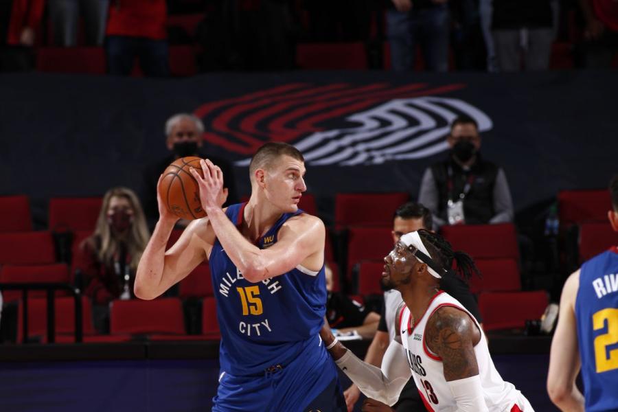 NBA playoffs 2021: Nikola Jokic, Nuggets edge Damian Lillard, Trail Blazers to take Game 3 - DraftKings Nation