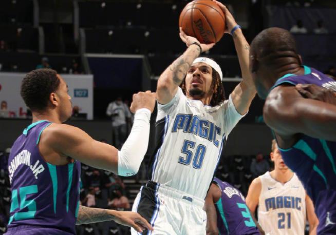 Ball 27+6+6,Rozier 28+5+6,Bacon 26分,黃蜂擊退魔術(影)-黑特籃球-NBA新聞影音圖片分享社區