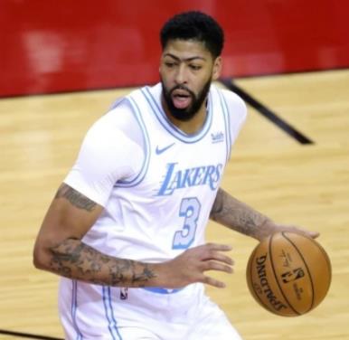 終究還是妥協了！沃格爾親自表態：湖人進入西區前六已經不太可能…-黑特籃球-NBA新聞影音圖片分享社區