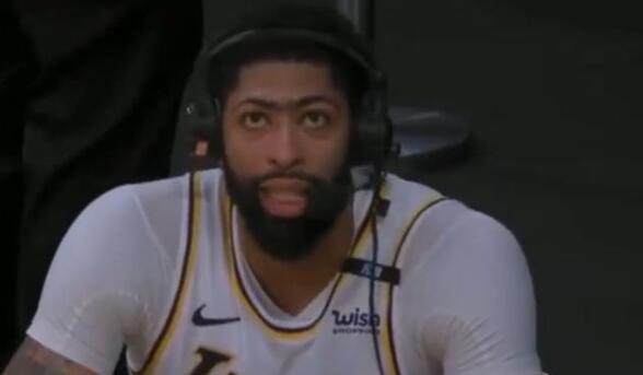 太調皮!狂轟42+12的一眉哥恢復幾成功力?AD壞笑:20%吧,逗你玩的!-黑特籃球-NBA新聞影音圖片分享社區