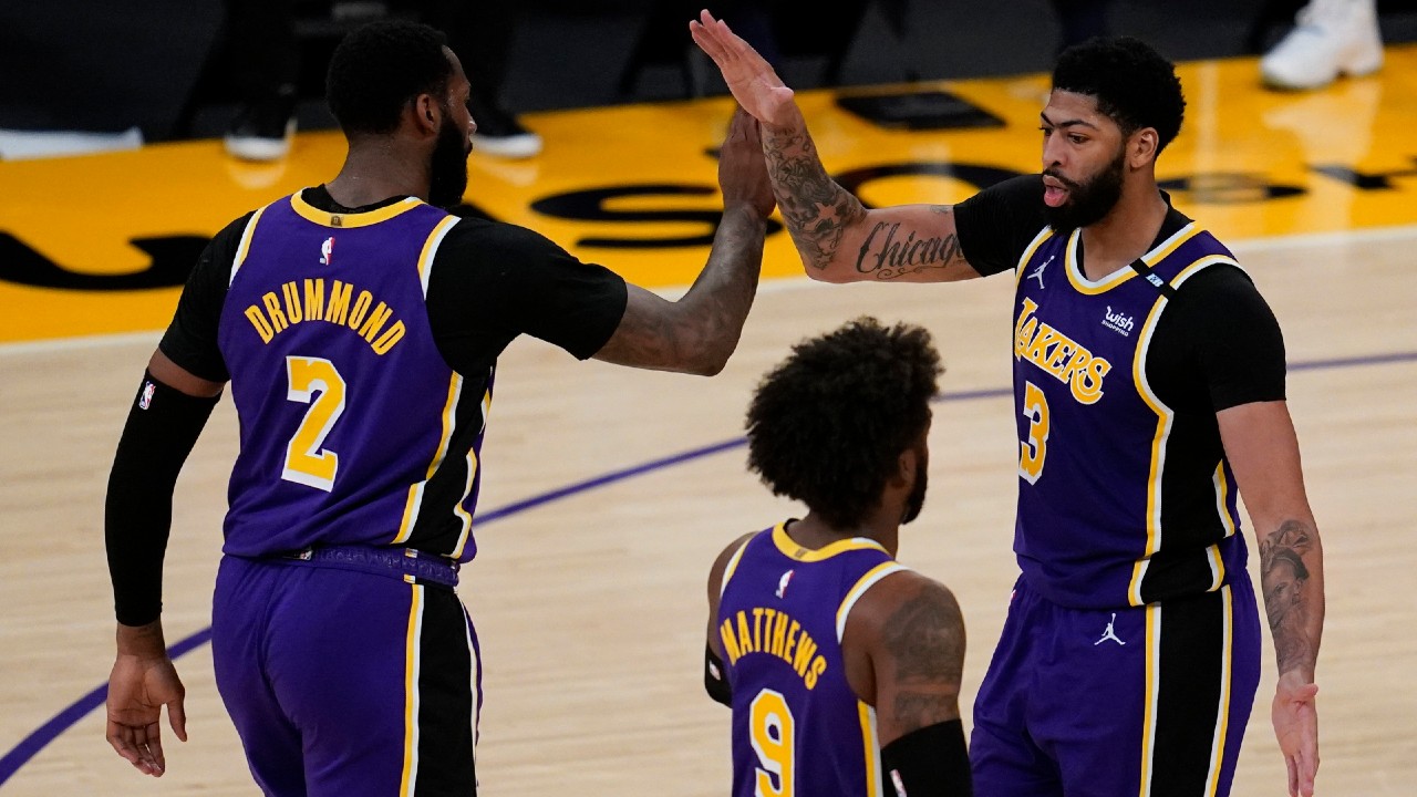 湖人連勝仍存三大隱患,詹眉挑釁球迷惹爭議,Schroder回歸時間出爐!-黑特籃球-NBA新聞影音圖片分享社區