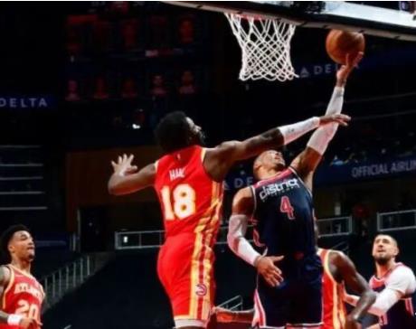 巫師惜敗老鷹!威少再砍34+5+15,生涯得分升至歷史第35,鏖戰40分鐘令人動容!(影)-黑特籃球-NBA新聞影音圖片分享社區