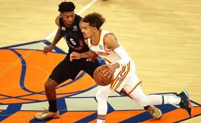 【影片】繼威少被扔爆米花後,吹楊也遭到球迷吐口水,NBA真該出面管管了!-黑特籃球-NBA新聞影音圖片分享社區