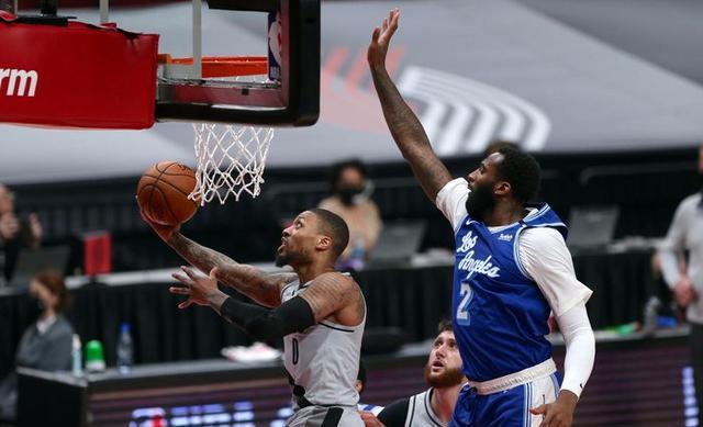 22分鐘得4分6犯！湖人輸球莊神成戰犯，大量球迷嘲諷：去麥當勞打工吧！-黑特籃球-NBA新聞影音圖片分享社區