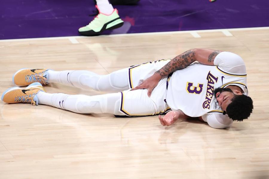 Lakers' Anthony Davis ruled out of Game 4 with groin strain