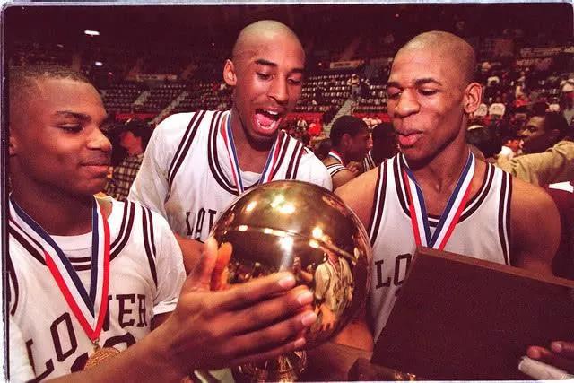 NBA那些跳過大學選秀的球星高中什麼數據?詹皇32+10+5,那Kobe和Garnett呢?-黑特籃球-NBA新聞影音圖片分享社區