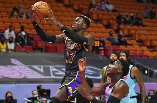 湖人好消息!詹皇聯手Schroder復出,一眉哥傷情也無礙,衛冕冠軍全力備戰季後賽!-黑特籃球-NBA新聞影音圖片分享社區