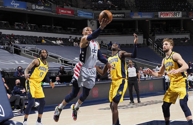 Beal狂砍50分後無奈傷退,威少超級大三元+罰球准絕殺,巫師延長賽險勝溜馬…(影)-黑特籃球-NBA新聞影音圖片分享社區