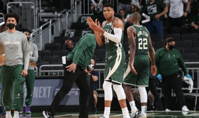 132分！全隊狂飆22顆三分！把季後賽打成了表演賽，籃網有危險了！-黑特籃球-NBA新聞影音圖片分享社區