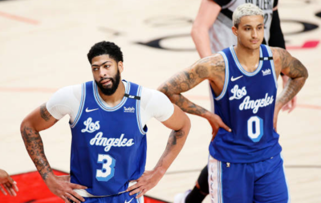 湖人官宣最新傷情!庫茲馬大概率缺戰太陽,美媒:紫金軍團難逃附加賽了…-黑特籃球-NBA新聞影音圖片分享社區