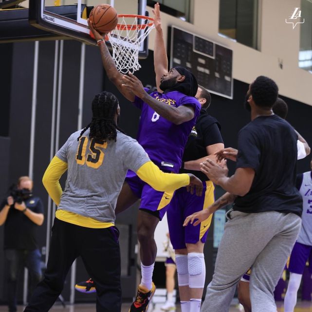 再反轉!ESPN曝詹皇明天就選擇復出:湖人曾兩次用傷病報告當煙霧彈…-黑特籃球-NBA新聞影音圖片分享社區