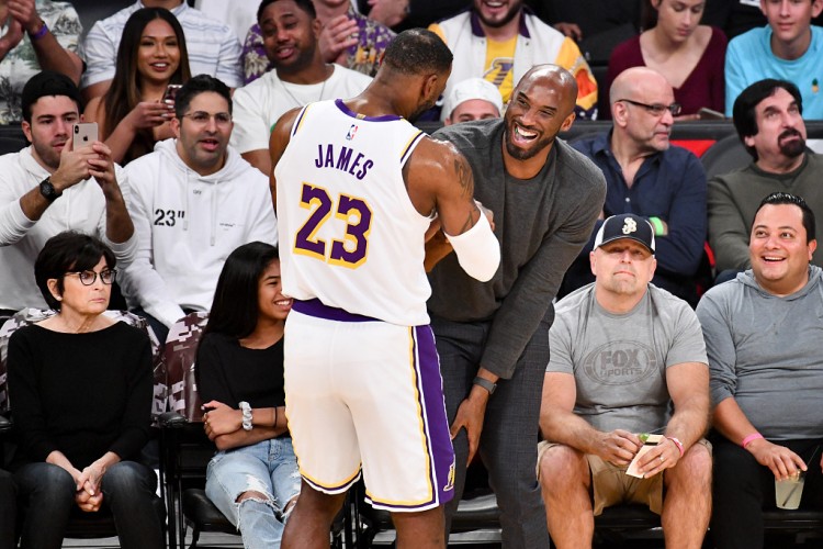 英雄惺惺相惜!Kobe本週將正式入選名人堂,詹姆斯發文祝賀:曼巴永垂不朽!-黑特籃球-NBA新聞影音圖片分享社區