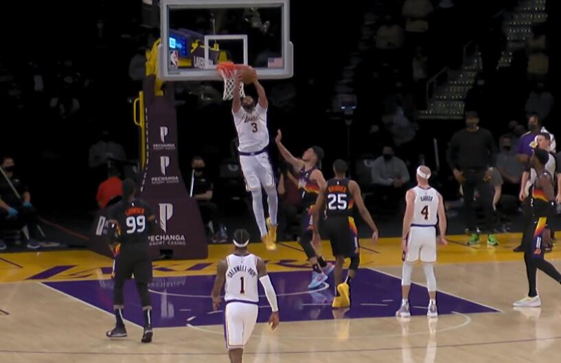 血拼籃板+空接背扣!奠定勝局後一眉哥和小Gasol會心一笑,Vogel就別固執了!(影)-黑特籃球-NBA新聞影音圖片分享社區