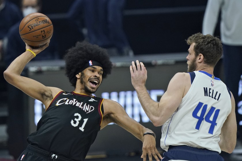 東契奇15+5+5遭驅逐,小Hardaway 25分,獨行俠大勝騎士(影)-黑特籃球-NBA新聞影音圖片分享社區