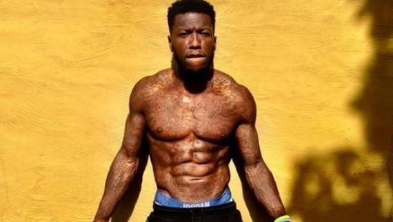 有一種肌肉叫做NBA球員的胸肌!詹姆斯如鋼鐵,Malone胸肌堪稱完美-黑特籃球-NBA新聞影音圖片分享社區