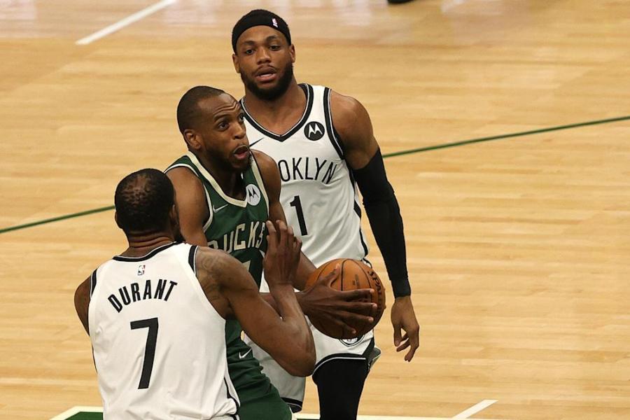 NBA playoffs: Bucks pick up narrow win over Nets in contentious Game 3