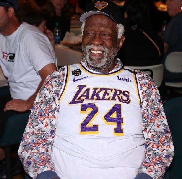 Russell已87歲高齡，未來誰能代替他頒發FMVP獎杯？縱觀整個NBA可能就這三人！-黑特籃球-NBA新聞影音圖片分享社區