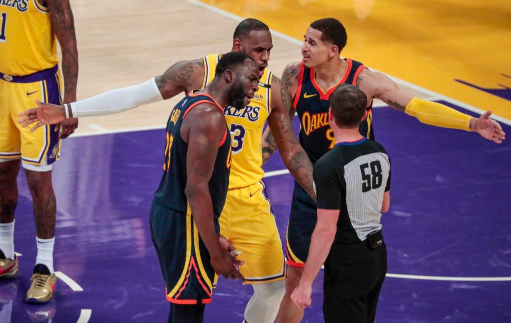 幫兄弟出頭！Anderson：有一個裁判不尊重我，我告訴了追夢，他幫我訓了那個裁判一頓！-黑特籃球-NBA新聞影音圖片分享社區